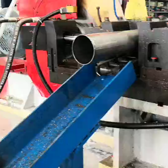 Video of multi position servo variable speed feed automatic pipe cutter